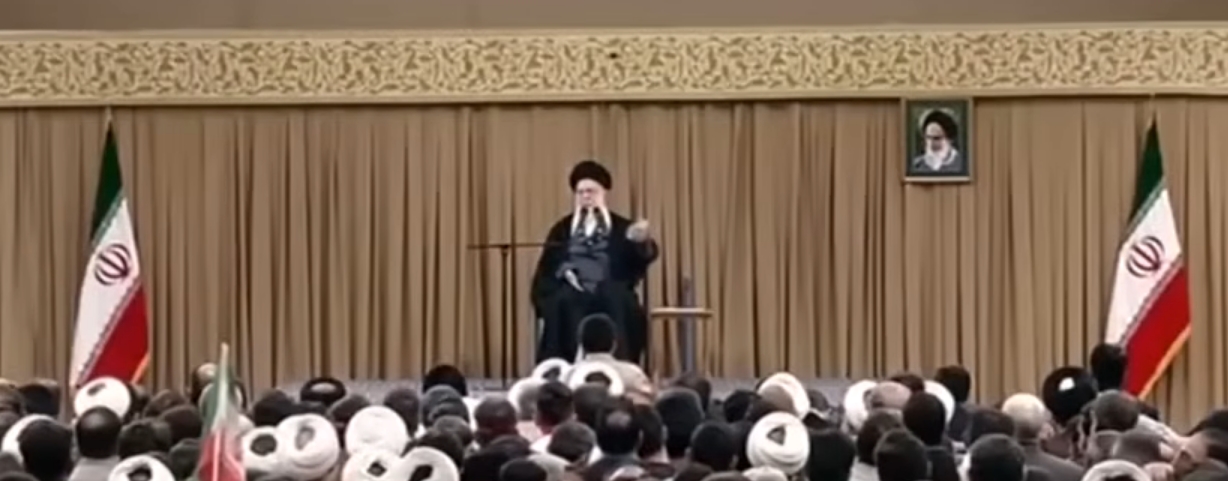 Iran’s Exiled Prince Appeals to Trump as Protests Grow